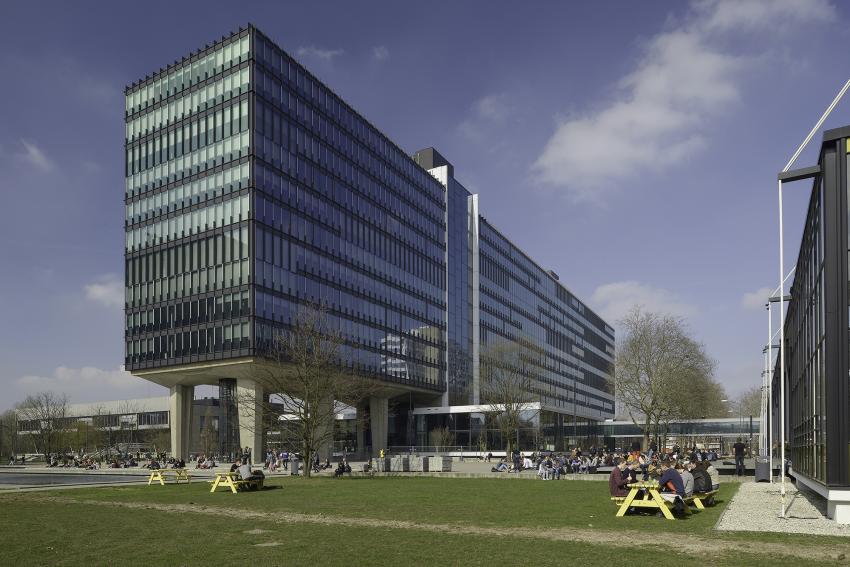 Vernieuwd hoofdgebouw van TU/e