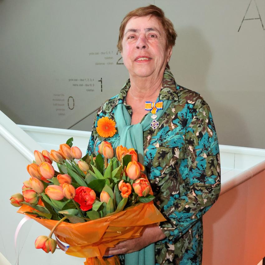 Ans Hulshoff-van Oers