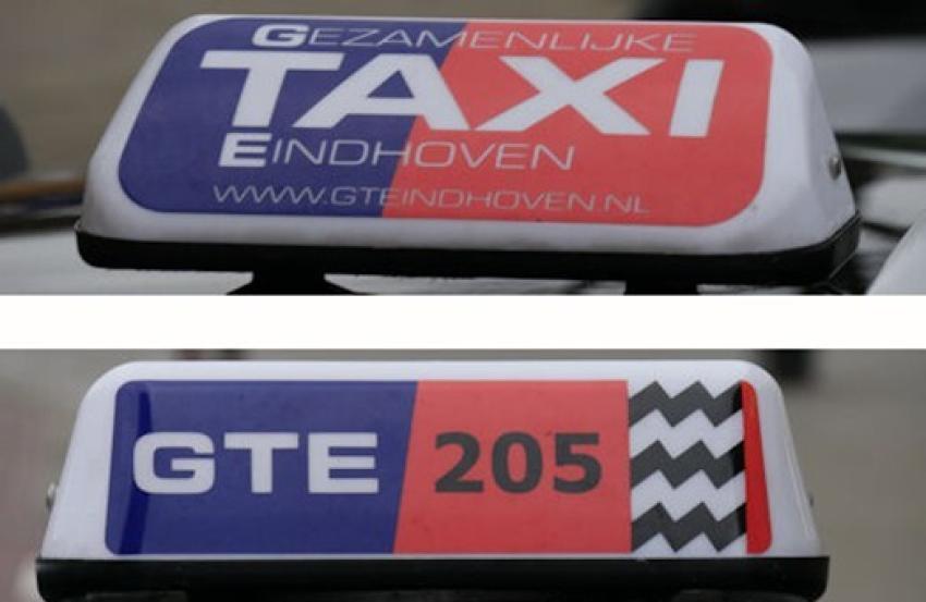 Op deze afbeeldingen kun je de bordjes van Gezamenlijke Taxi Eindhoven, klik voor een vergroting