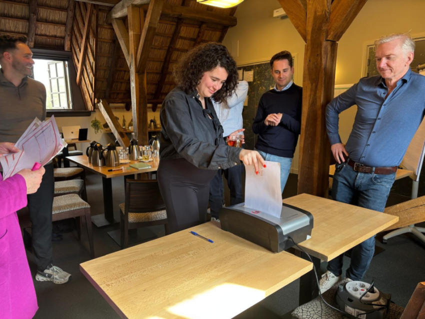 De drie formerende fracties zijn gestart met de aftrap bij Groendomein het Wasven, klik voor een vergroting