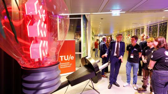 Klik voor een vergroting