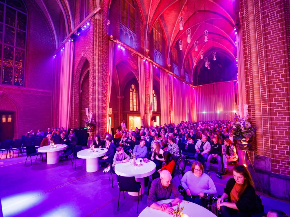 Een zaal met mensen tijdens SportAwards
